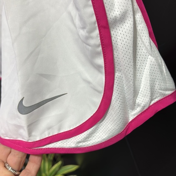 Nike Dri-Fit Running,panty lined,elastic drawstring waist,mesh side panel - Picture 2 of 9
